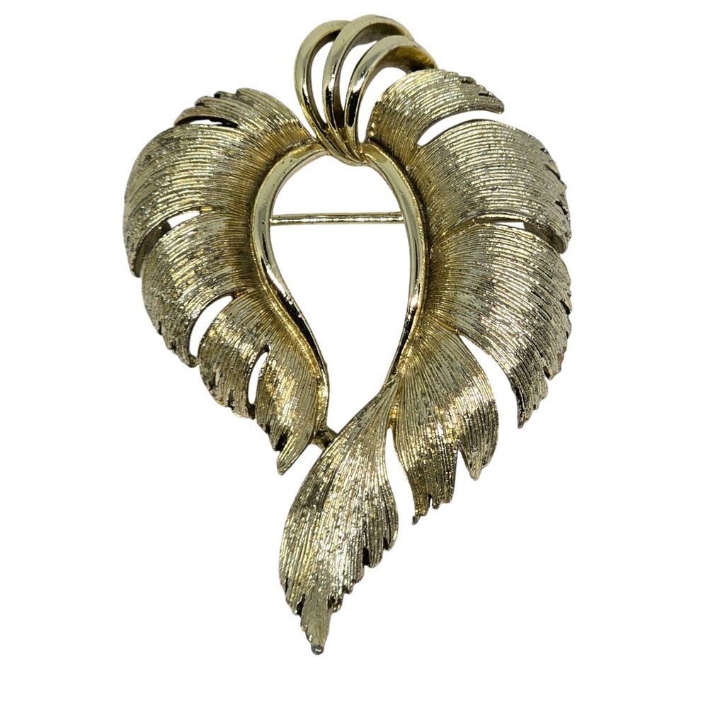 Vintage Lisner Gold Tone Feather‎ Leaf Brooch Mid Century 1960s Signed